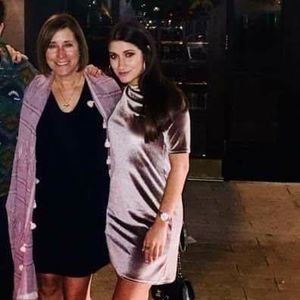 Meet your Posher, Camila